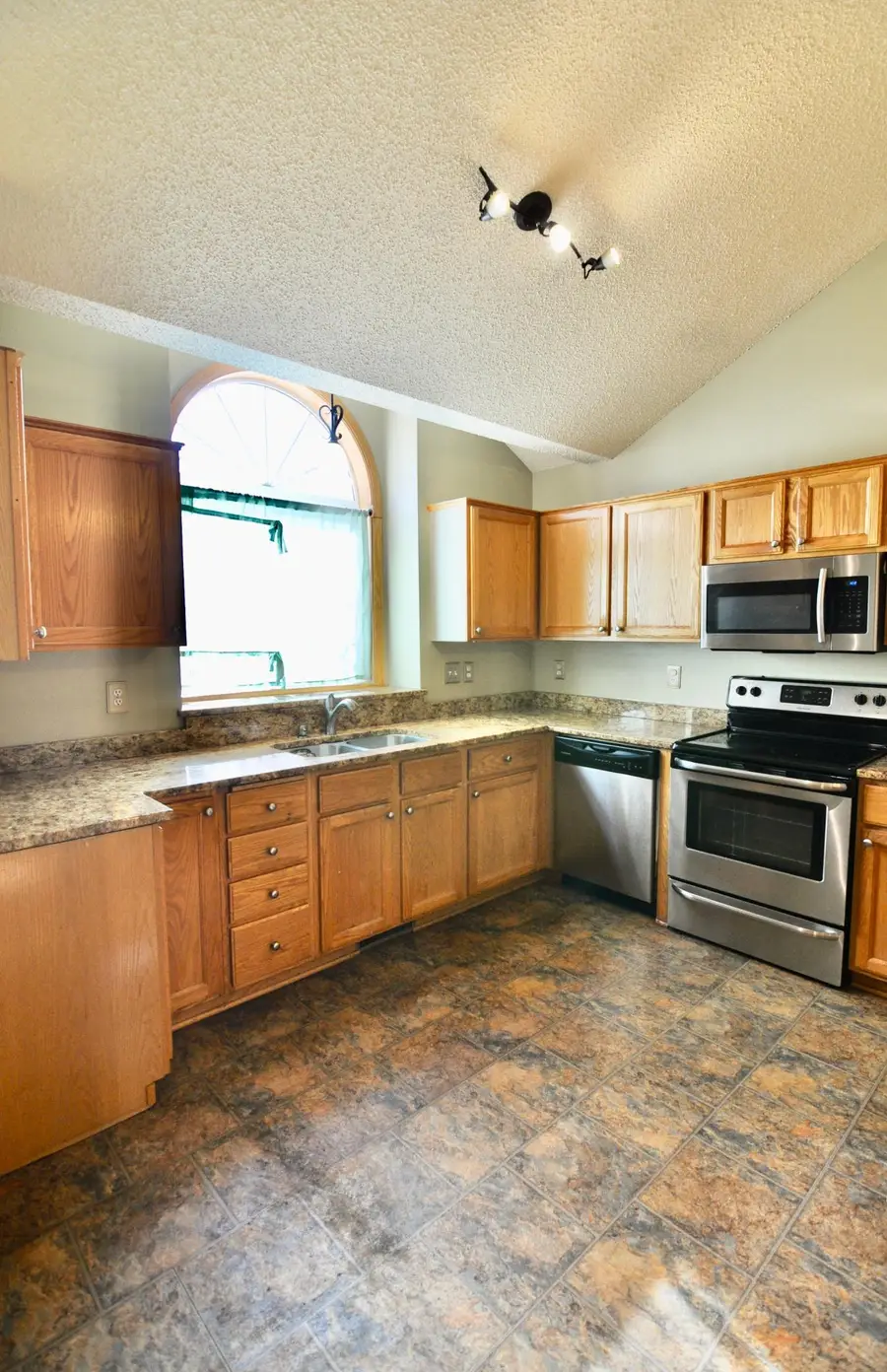 1017 Larch Street, Farmington, MN 55024 - Image #2