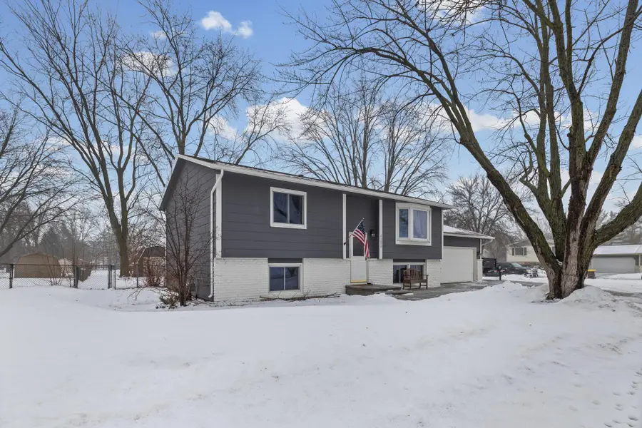 20690 Jacquard Avenue, Lakeville, MN 55044 - Image #3