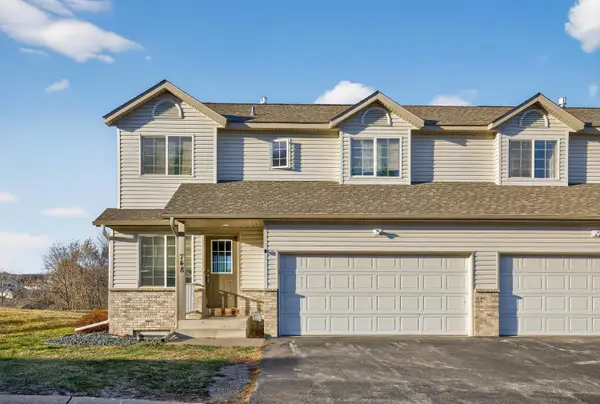 748 Baylee Place Sw, Pine Island, MN 55963