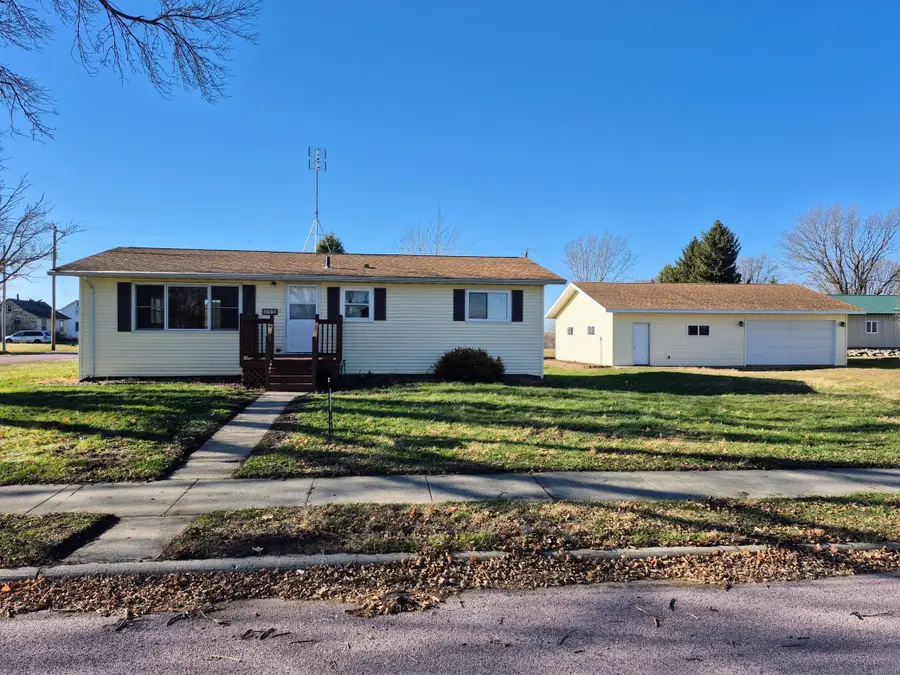 201 2nd Street N, Darfur, MN 56022 - #2