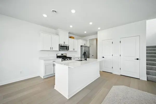 180 Huntington Drive, Waconia, MN 55387