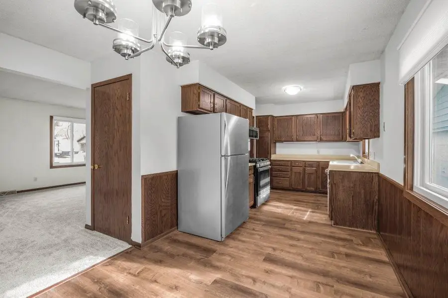 704 11th Avenue Se, Willmar, MN 56201 - Image #3