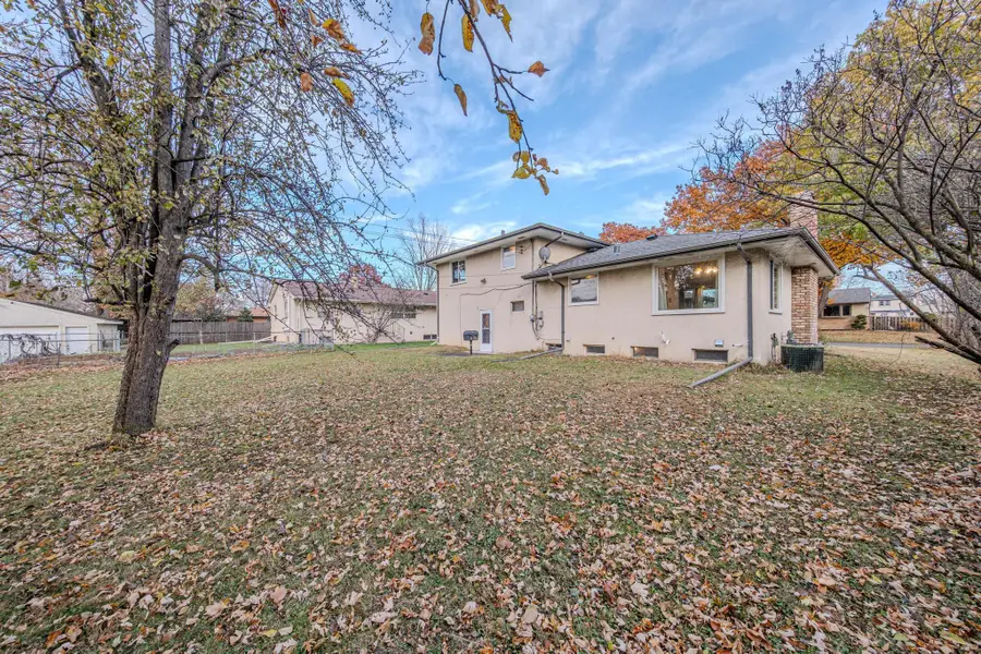 1633 Etna Street, Saint Paul, MN 55106 - Image #3
