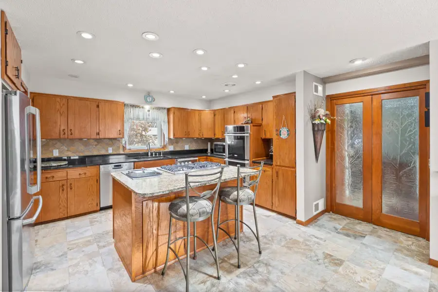 200 Griffin Avenue Ne, Hutchinson, MN 55350 - Image #2