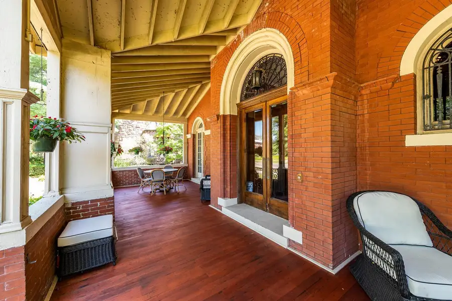 490 Summit Avenue, Saint Paul, MN 55102 - Image #2