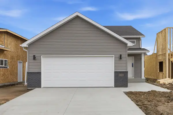 6718 Belding Drive S, Fargo, ND 58104