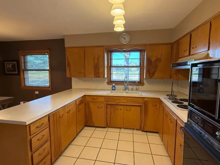 627 Southview Drive, Marshall, MN 56258 - Image #3