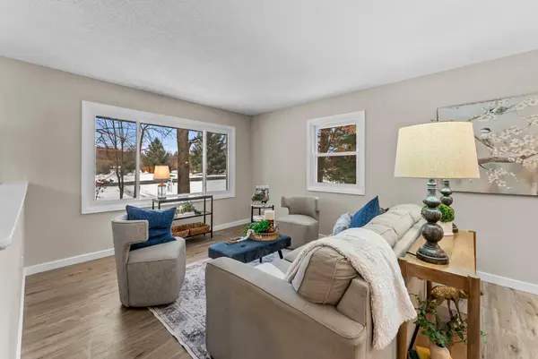 5610 Spencer Brook Drive Nw, Cambridge, MN 55008