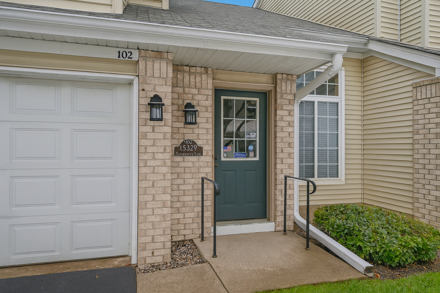 15329 Greenhaven Lane #102, Burnsville, MN 55306 - Image #2
