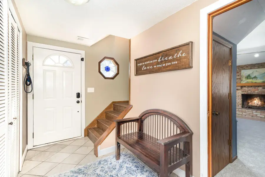 3244 Ensign Court N, New Hope, MN 55427 - Image #2