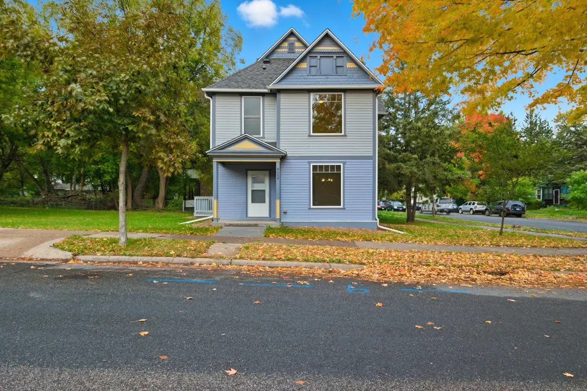 902 22nd Avenue N, Minneapolis, MN 55411 - Image #1