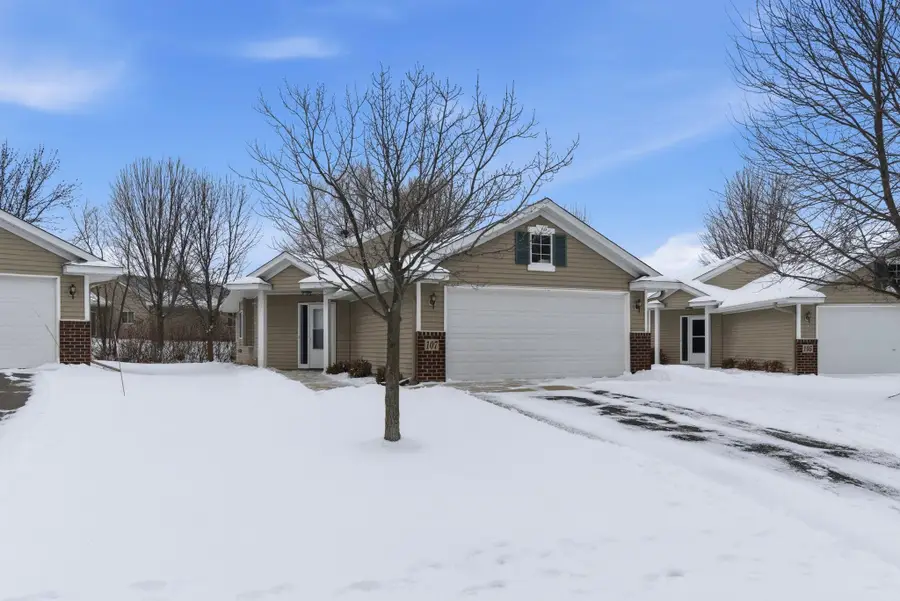 107 Garner Circle, Montrose, MN 55363 - Image #2