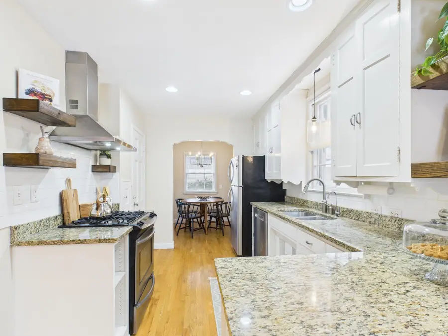 4534 Vallacher Avenue, Saint Louis Park, MN 55416 - Image #3