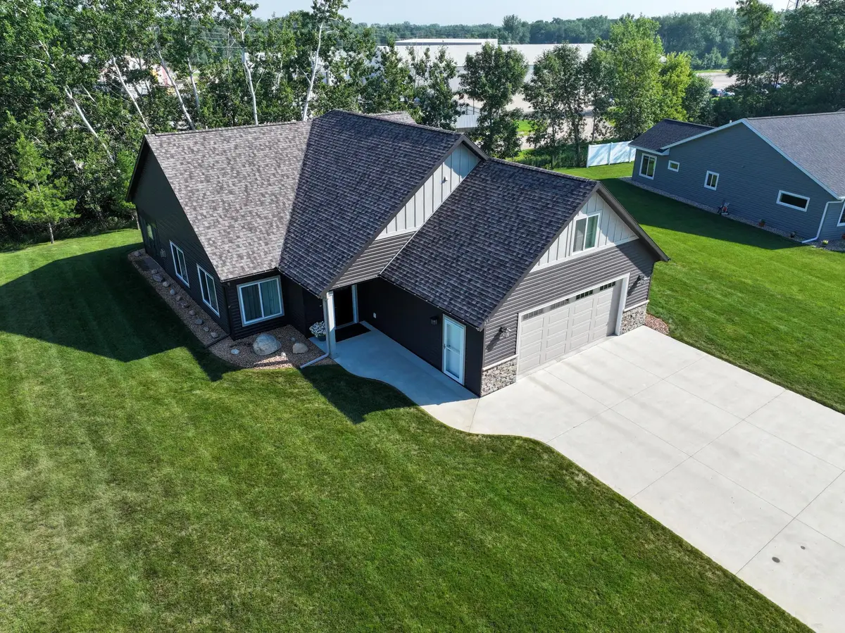 250 Rodeo Road, Alexandria, MN 56308 - Image #1