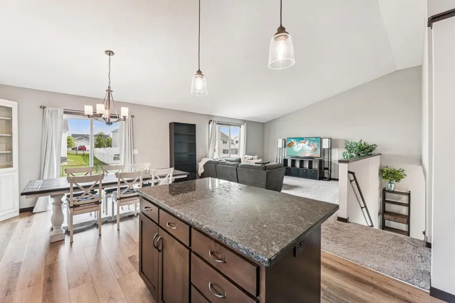 408 Bluebird Drive Nw, Isanti, MN 55040 - #3