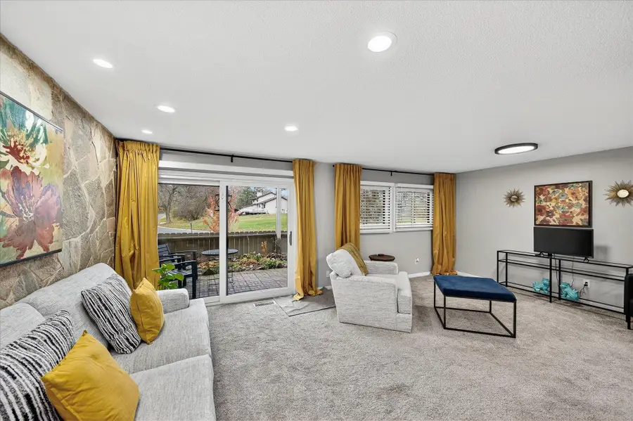 8928 Neill Lake Road #104, Eden Prairie, MN 55347 - Image #3