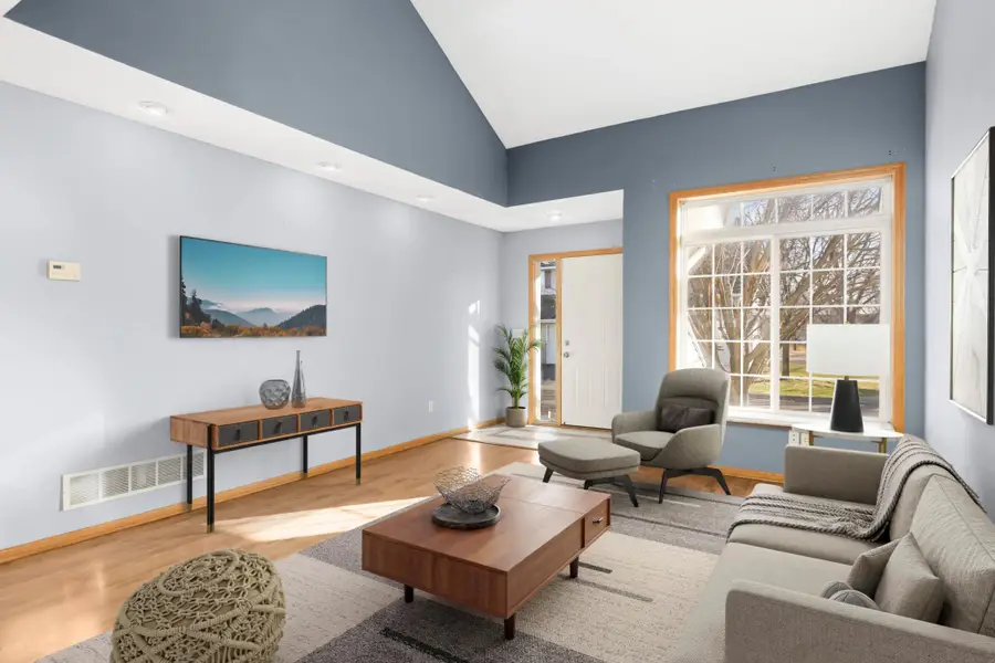 316 Creekside Drive, Buffalo, MN 55313 - Image #2