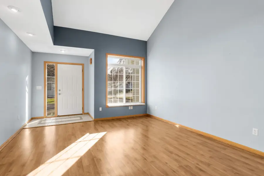 316 Creekside Drive, Buffalo, MN 55313 - Image #3