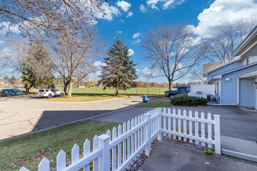 2578 Bedford Court #15, Mendota Heights, MN 55120 - #3