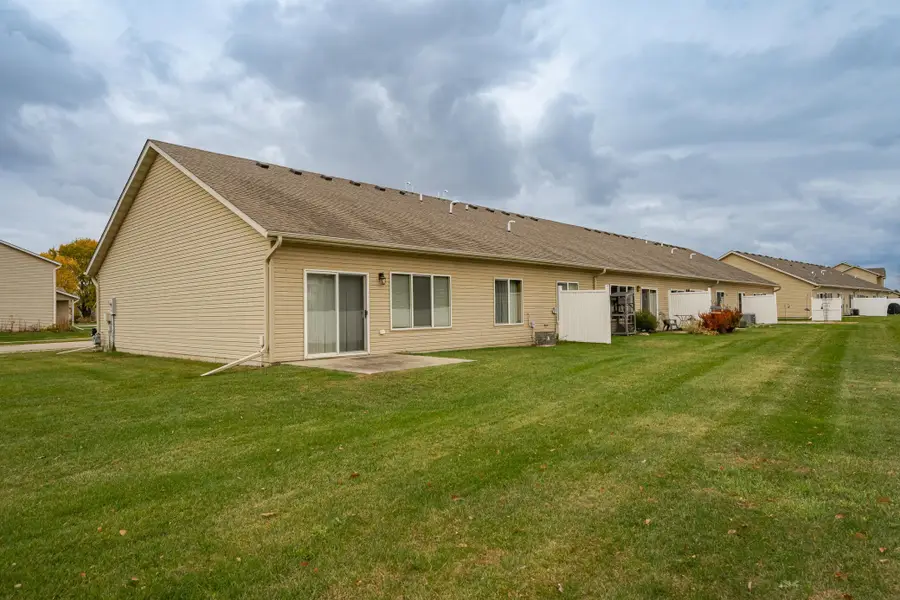 5145 Weatherstone Drive Nw, Rochester, MN 55901 - Image #2