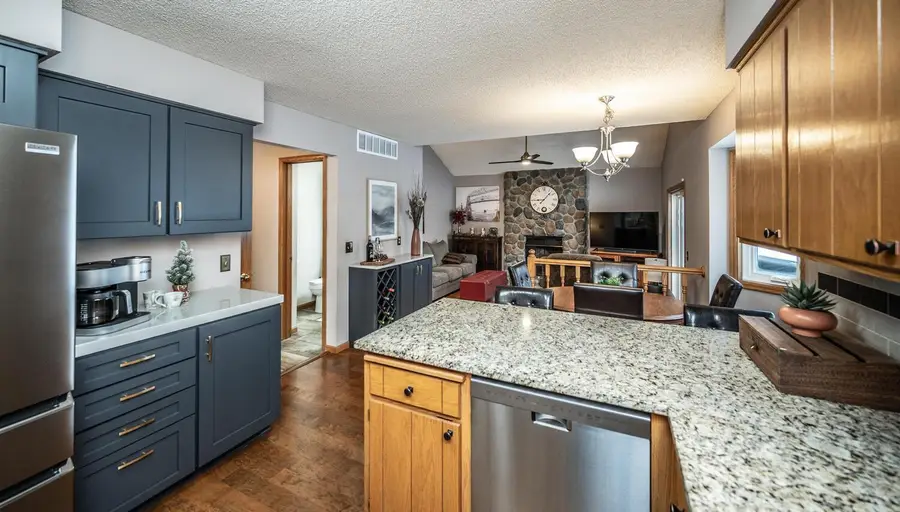 17379 Hayes Avenue, Lakeville, MN 55044 - Image #3