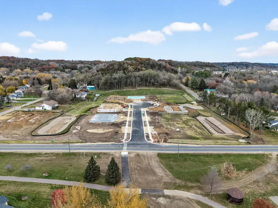 1043 Legend Lane, River Falls, WI 54022 - Image #2