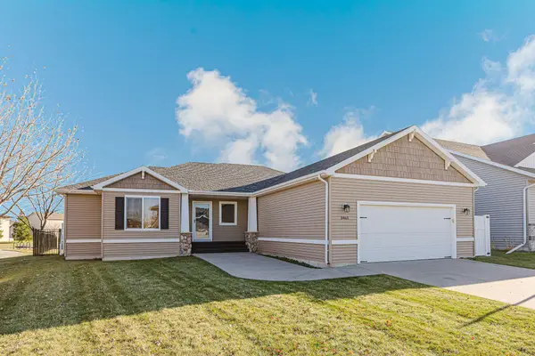 3463 Loberg Drive, West Fargo, ND 58078