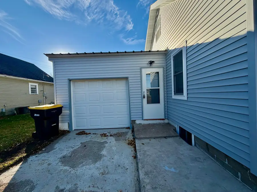 714 S Elm Street, Lamberton, MN 56152 - #3