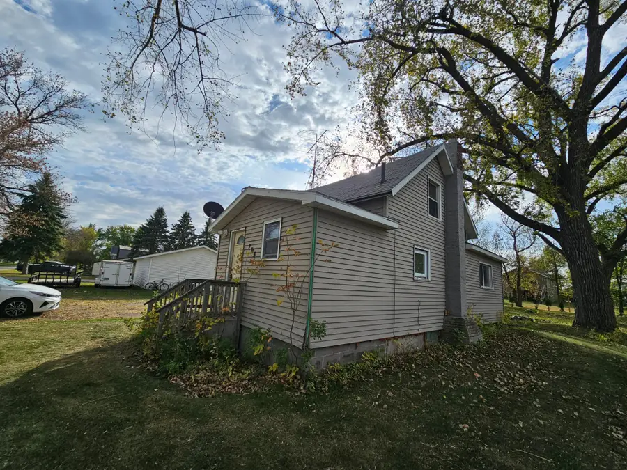 705 Neill Street, Buxton, ND 58218 - #2