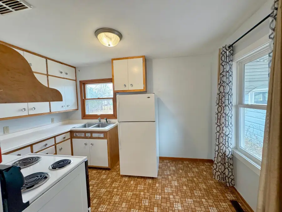 1708 Irvine Avenue Nw, Bemidji, MN 56601 - Image #2