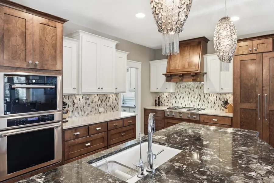 110 Gleahaven Road, Wayzata, MN 55391 - Image #3