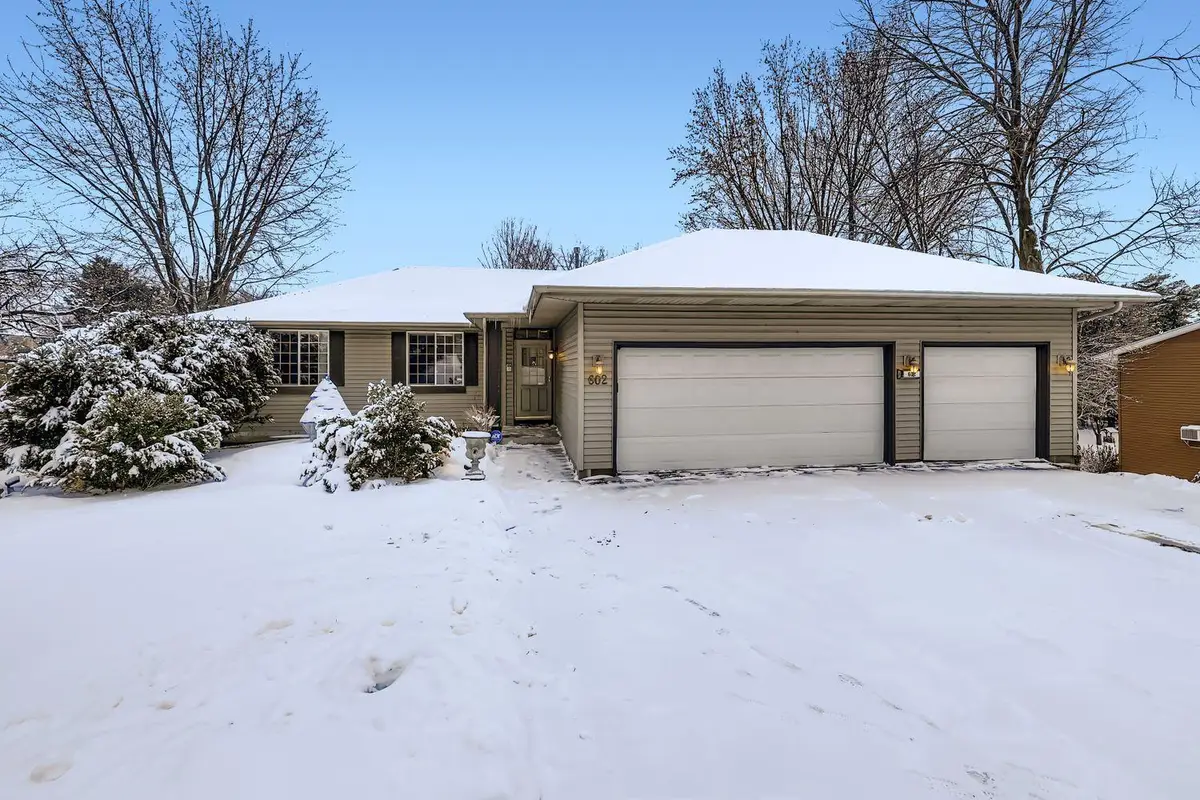 602 Marie Avenue W, Mendota Heights, MN 55118 - Image #1