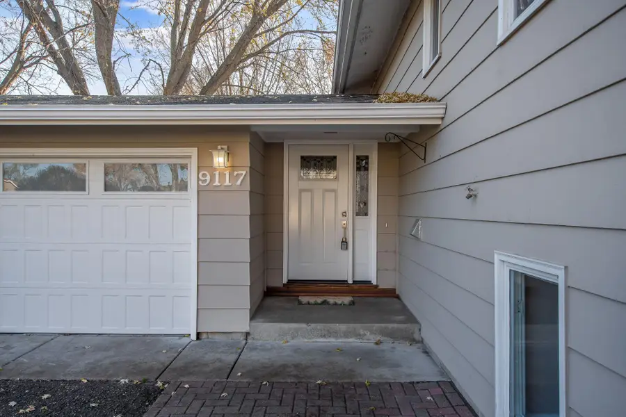 9117 34th Avenue N, New Hope, MN 55427 - Image #2