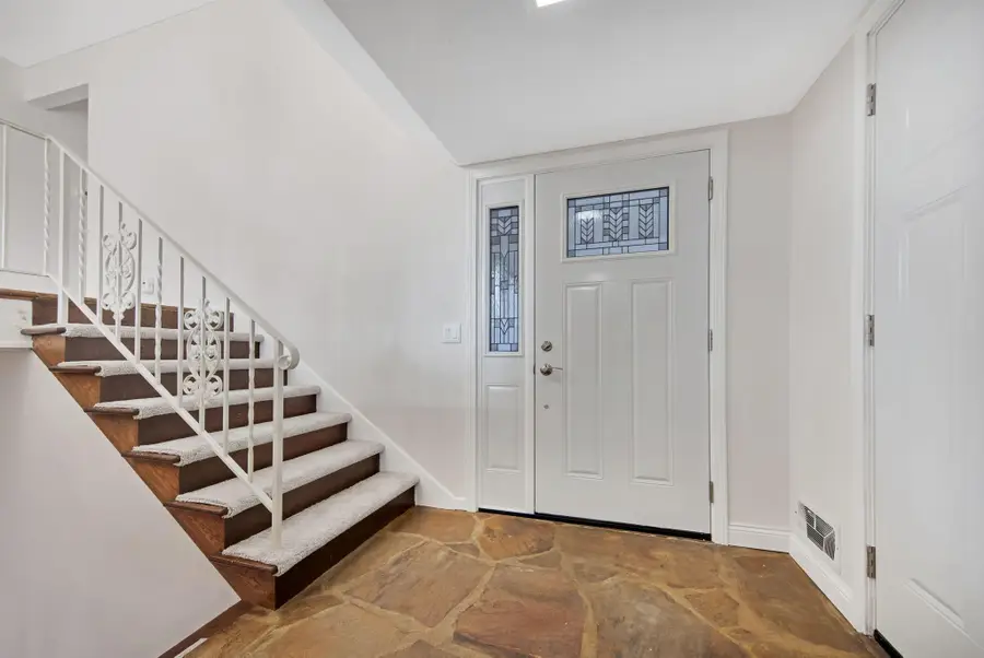 9117 34th Avenue N, New Hope, MN 55427 - Image #3