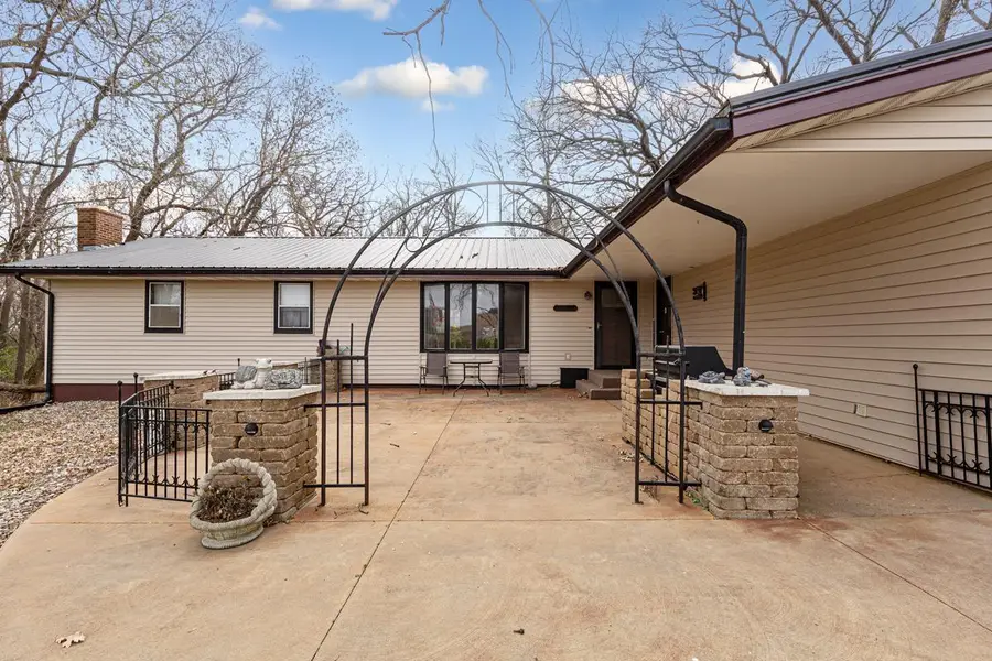 33599 322nd Street, Le Sueur, MN 56058 - Image #2