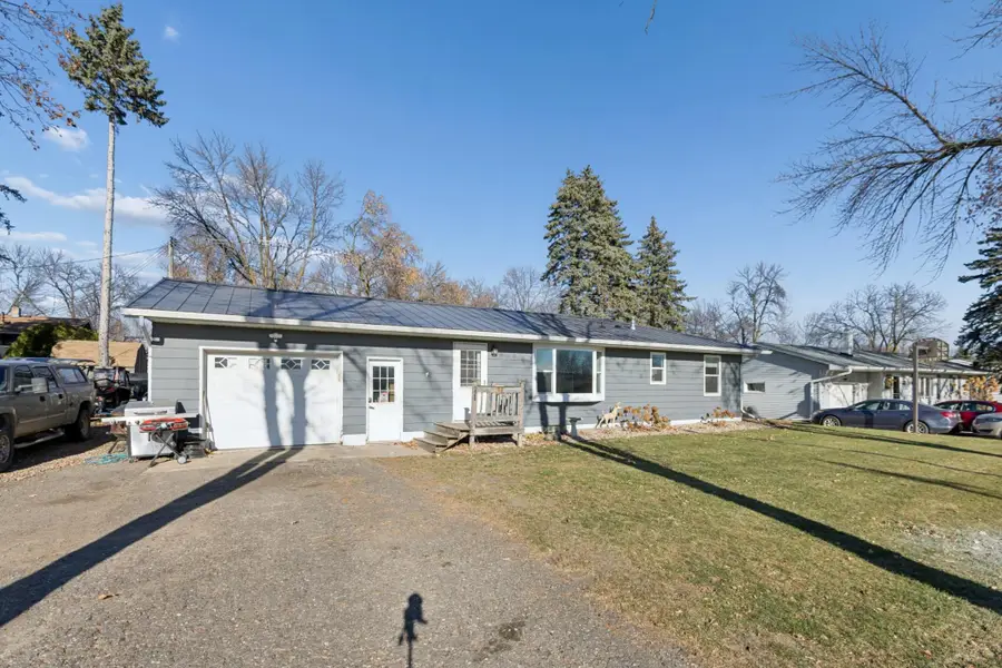 220 Baker Avenue E, Winsted, MN 55395 - Image #2
