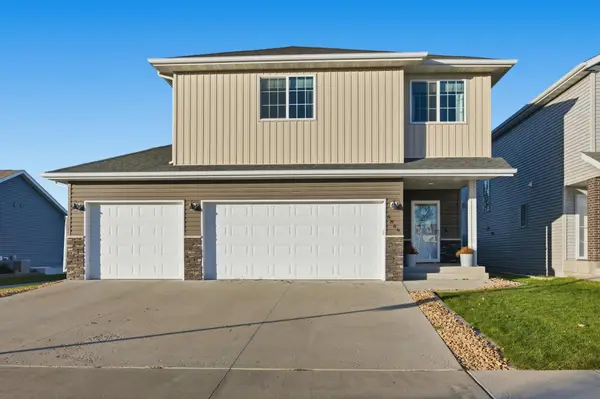 5869 55th Avenue S, Fargo, ND 58104