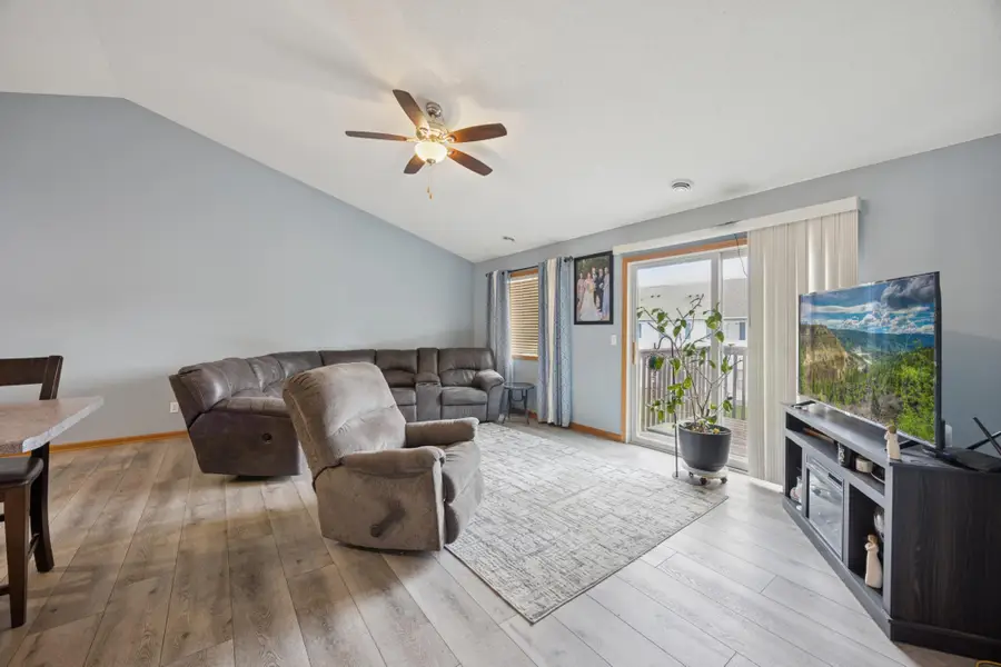 15356 Floret Way, Apple Valley, MN 55124 - Image #2