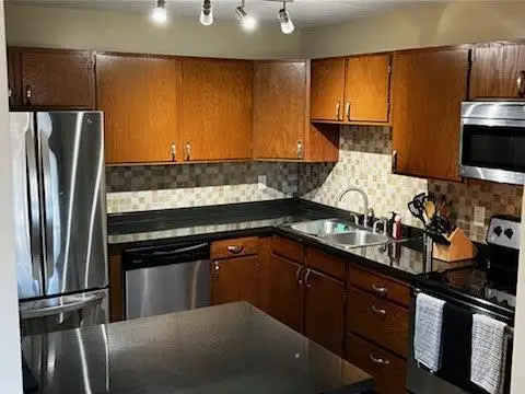 10754 Toledo Court, Bloomington, MN 55437 - Image #3