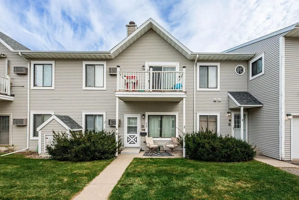 3305 15th Avenue S #B, Fargo, ND 58103 - Image #1