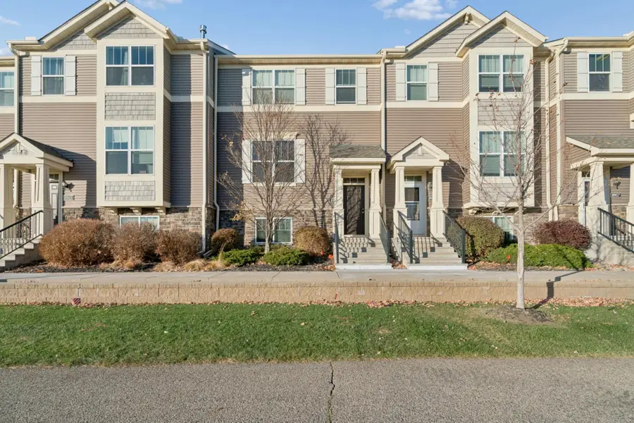 8961 SW Village Loop, Chanhassen, MN 55317 - Image #2