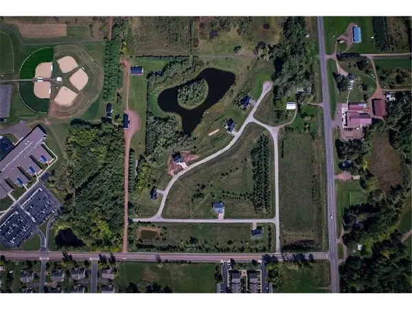 919 Eldris Way, Mora, MN 55051