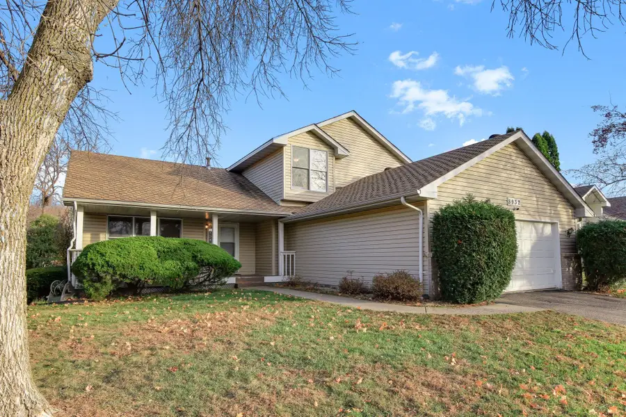 8932 Prestwick Circle N, Brooklyn Park, MN 55443 - Image #3