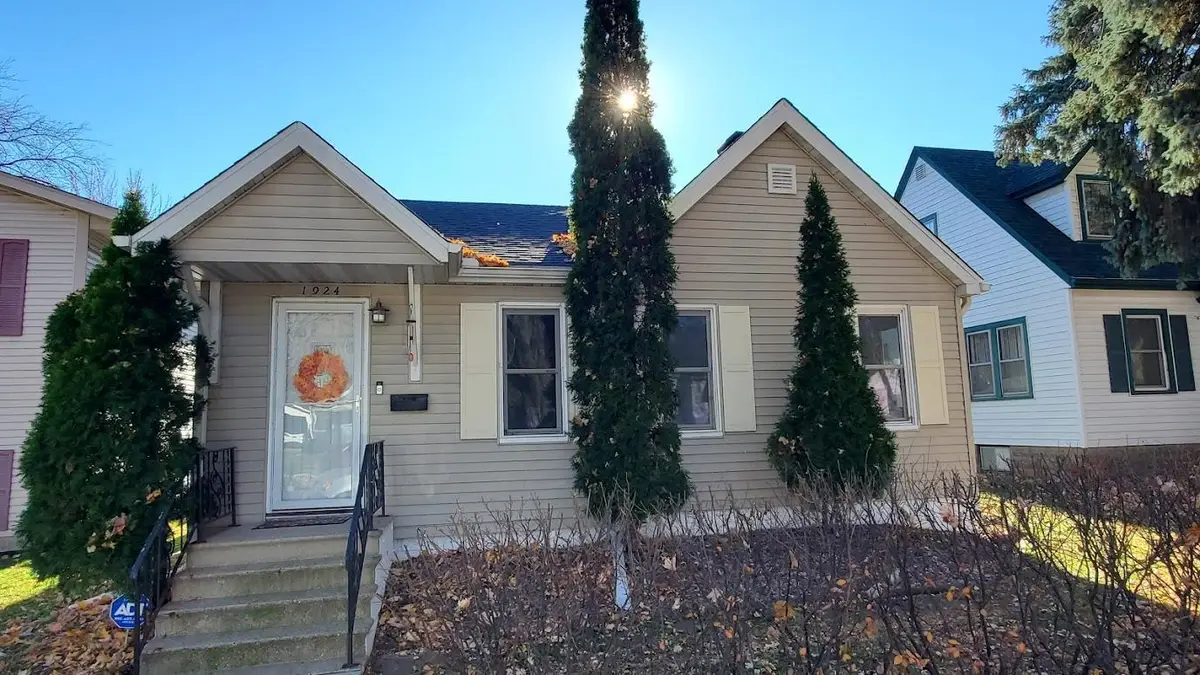 1924 5th Street E, Saint Paul, MN 55119 - Image #1