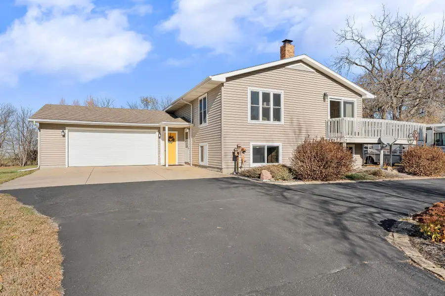 14435 Woodville Drive, Waseca, MN 56093 - Image #2