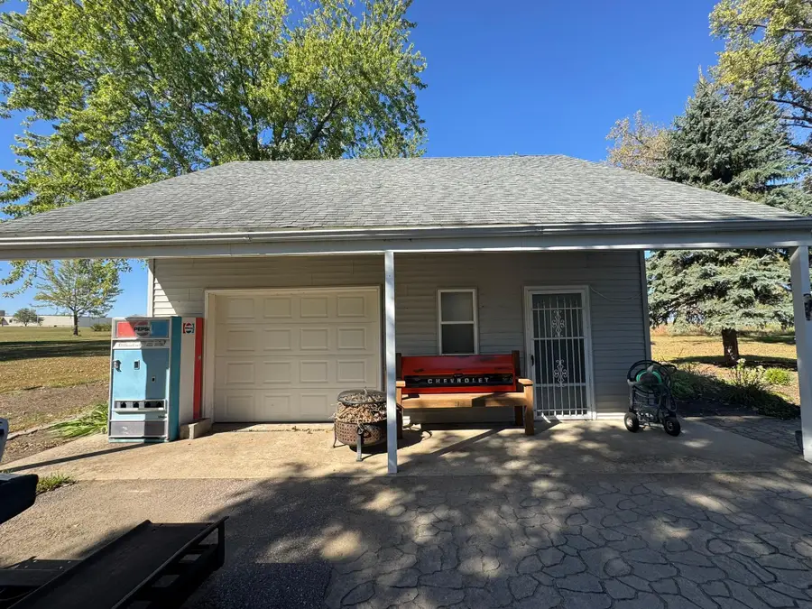 1960 Cottonwood Lake Drive, Windom, MN 56101 - Image #2