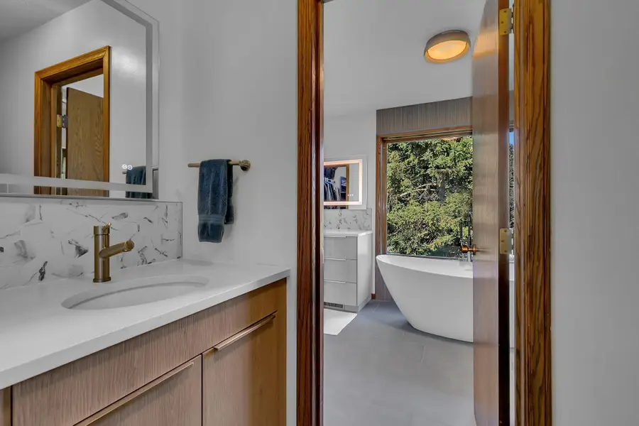 408 21st Street Se, Willmar, MN 56201 - Image #3