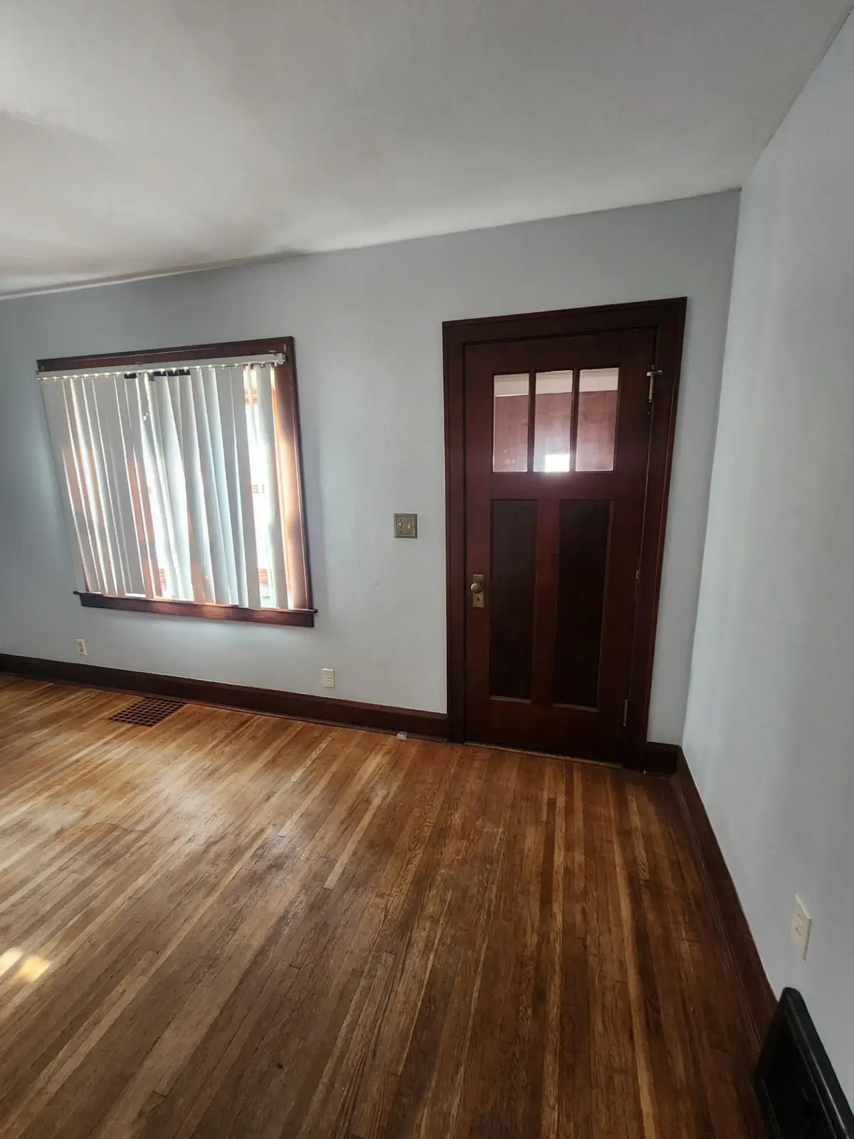 159 Richmond Street E, South Saint Paul, MN 55075 - Image #1