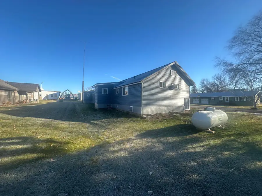 605 Carlson Place, Henning, MN 56551 - Image #3
