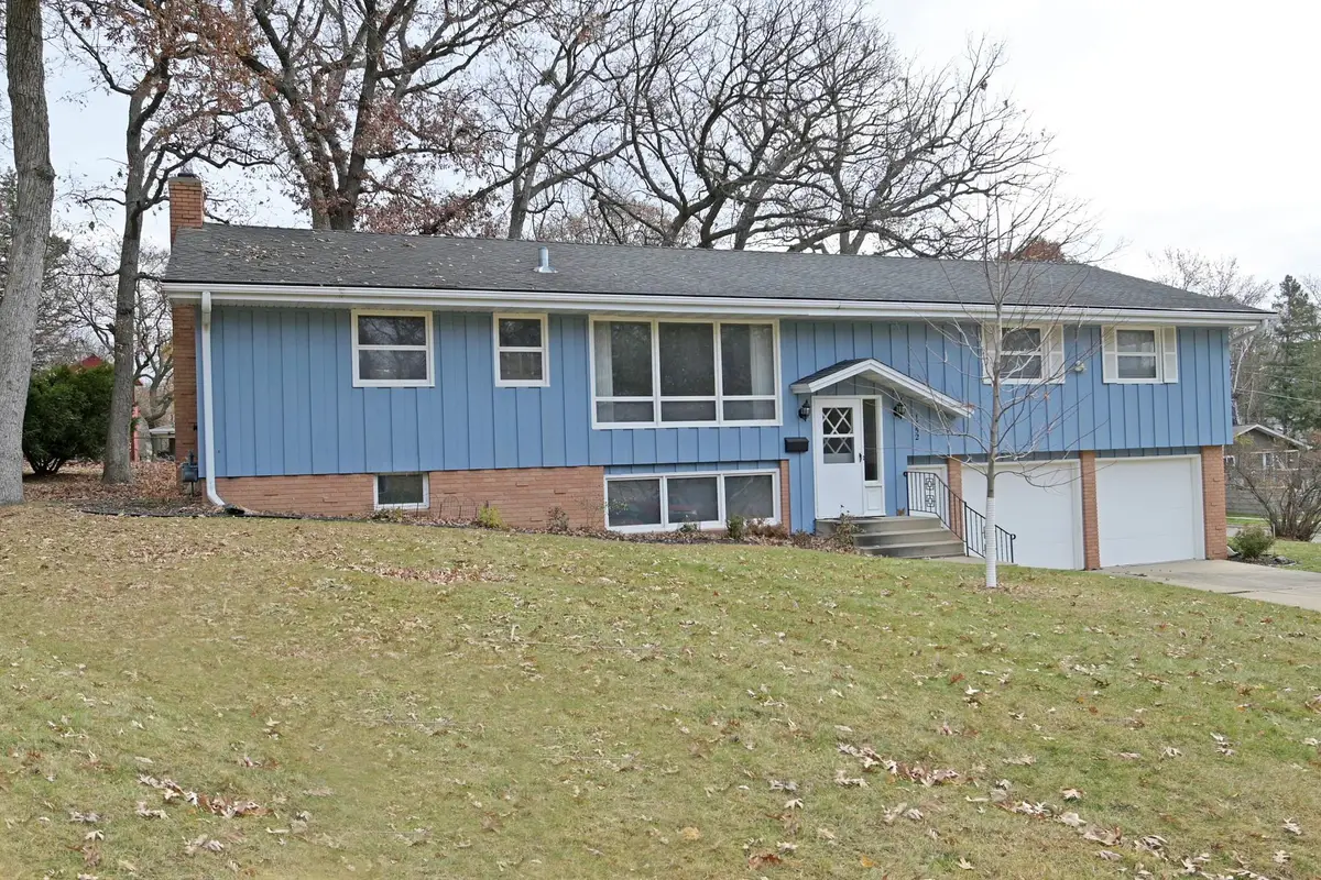 1552 Sumter Avenue N, Golden Valley, MN 55427 - Image #1